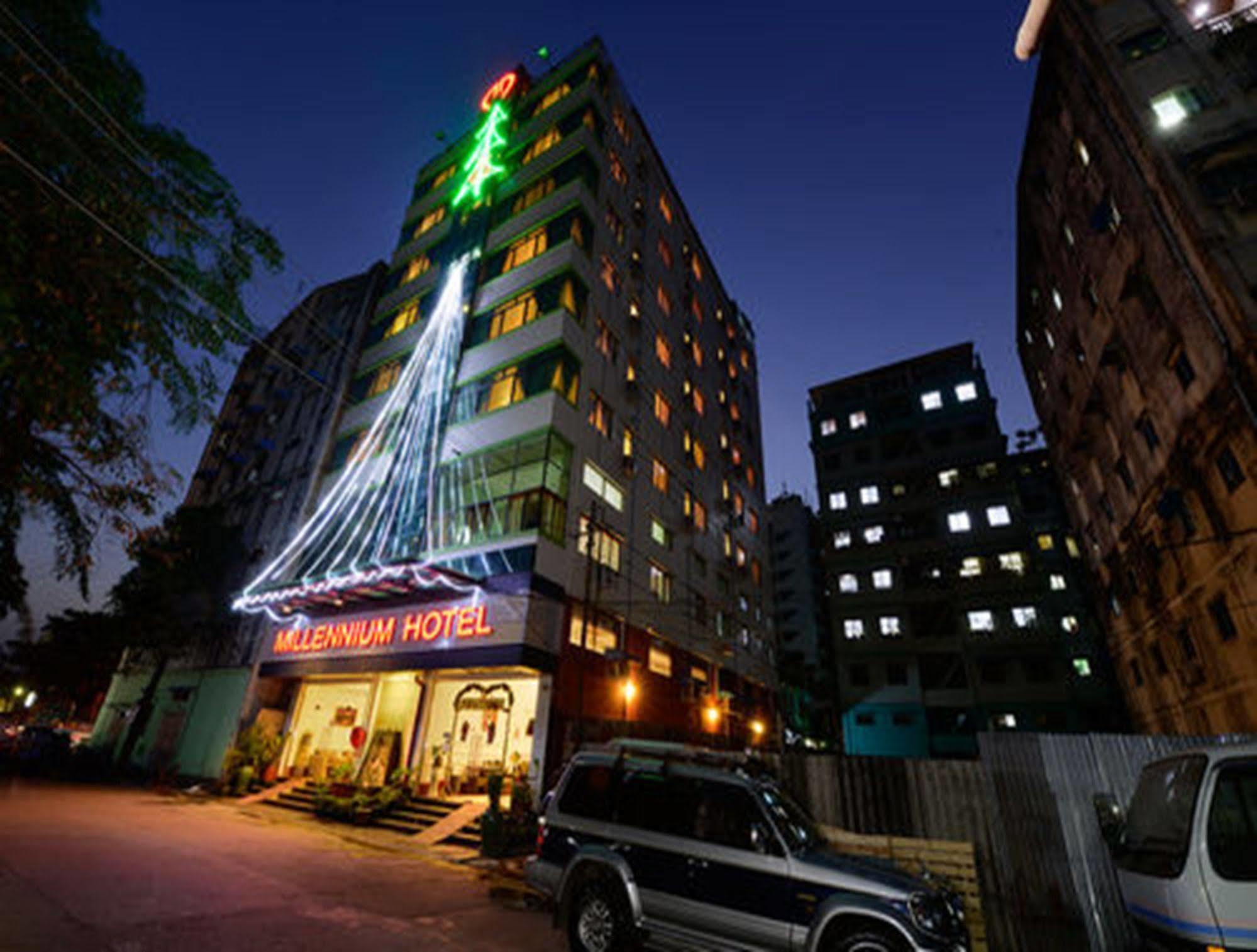 Millennium Hotel Янгон Екстериор снимка